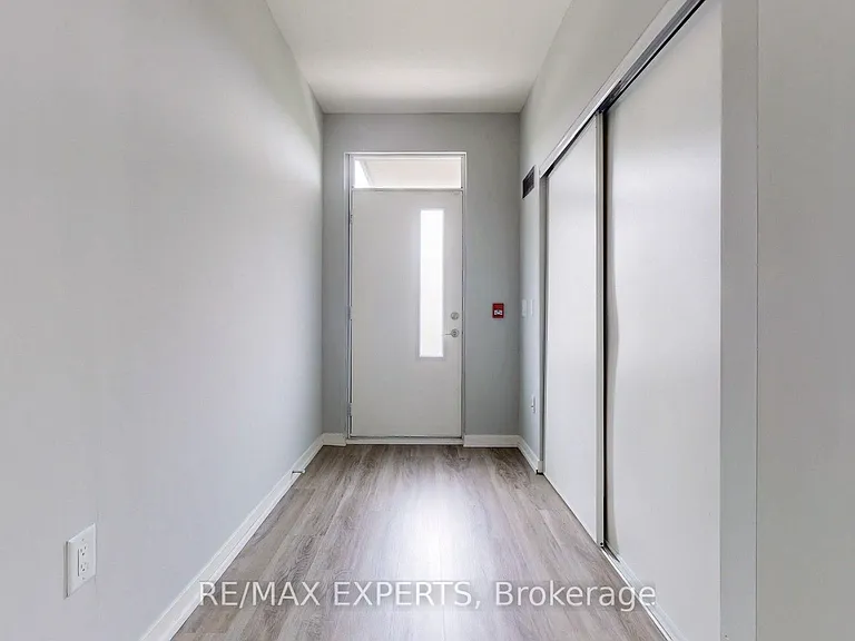 3237 Bayview Ave #102 — Photo 15