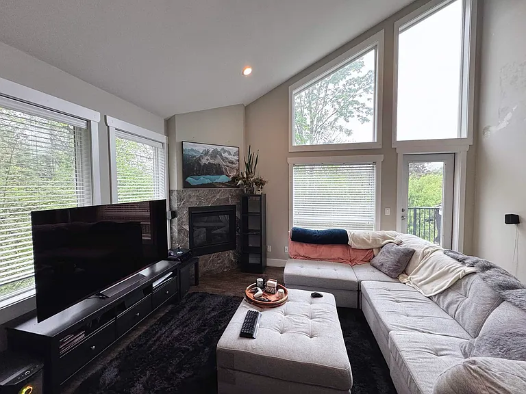7075 Vedder Rd #205 — Photo 4