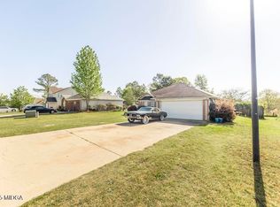 390 Apple Blossom Way, Macon, GA 31217