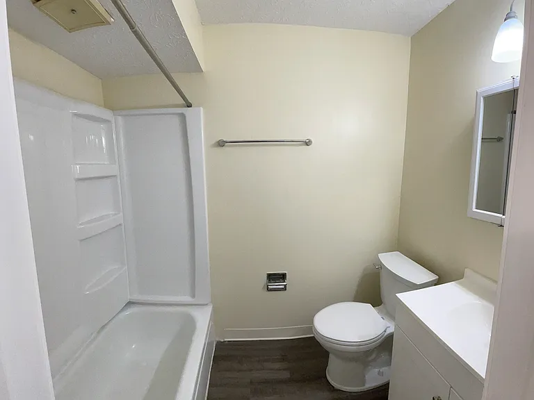344 E 20th Ave — Photo 14