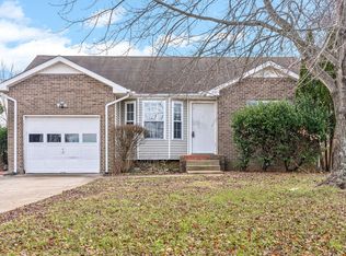 1250 Weeping Willow Dr, Clarksville, TN 37042