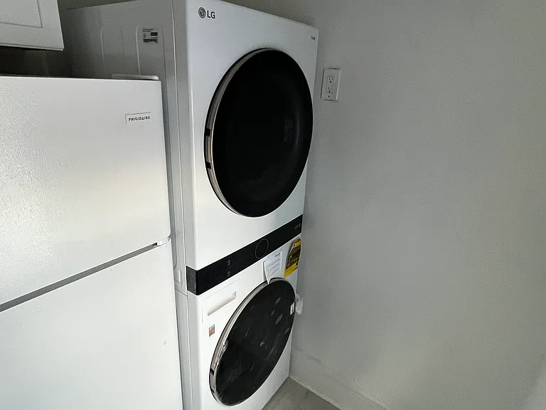 92 Main St #2 — Photo 6