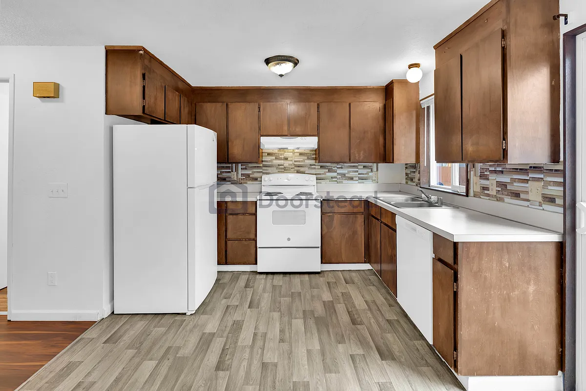 Building Photo - 227 Dorn Ave #2