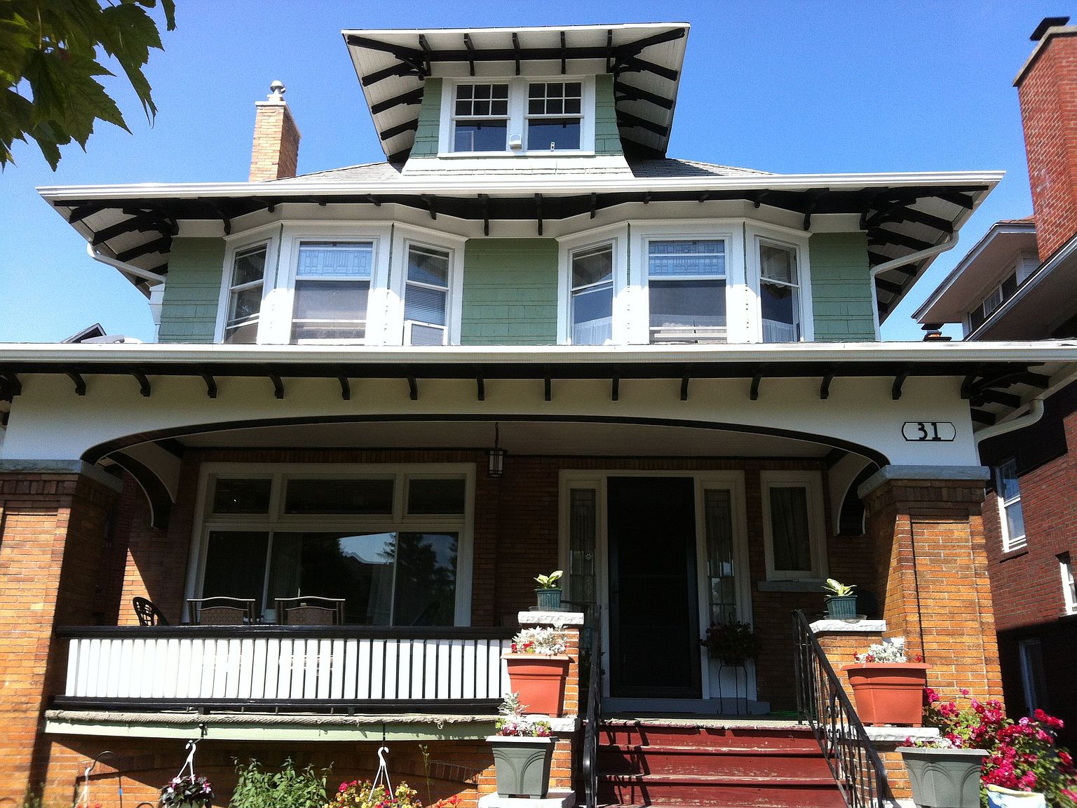 31 University Ave, Buffalo, NY 14214 Zillow