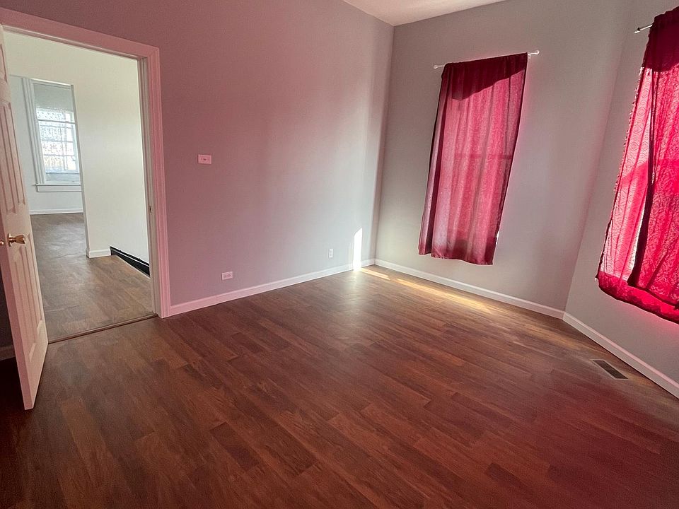 Bedroom #1