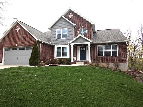 3rd image of 3220 Brookwood Dr