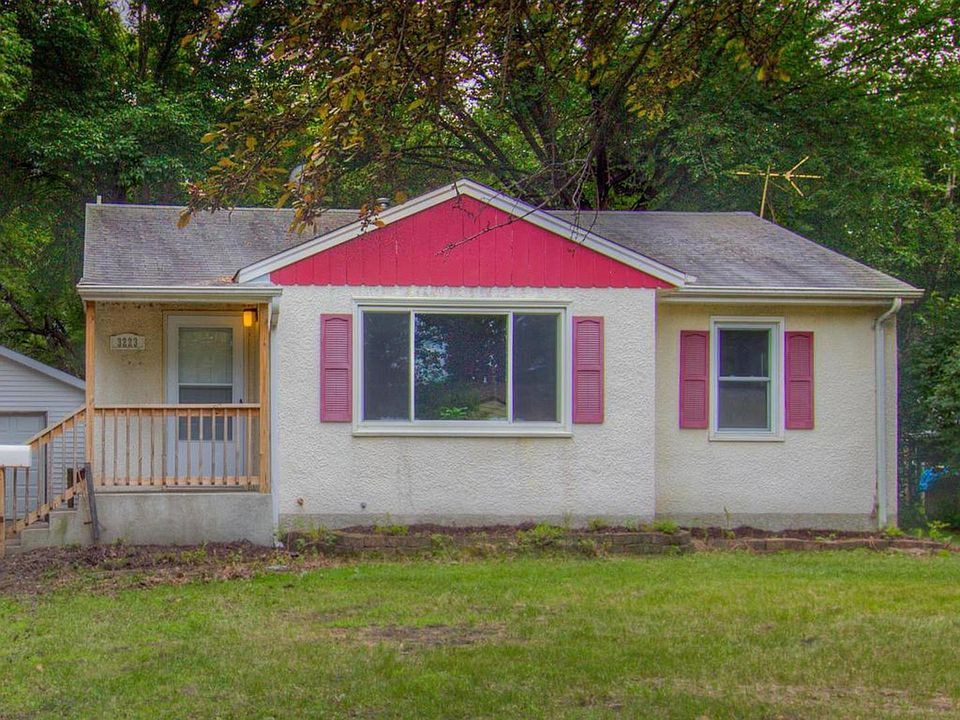 1st image of 3223 49th Ave N