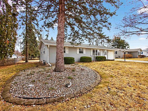 4th image of 2437 Peshtigo St