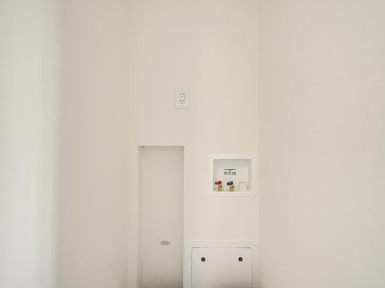 9510 Harbor Dr #14 — Photo 15