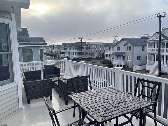 2nd image of 1649 Asbury Ave #2