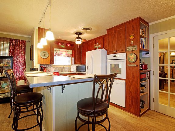 4th image of 141 Sunnydale Dr