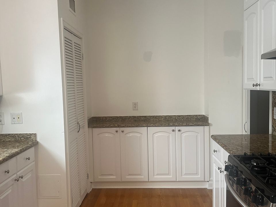 LARGE KITCHEN WITH TONS OF STORAGE