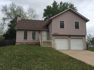 15500 W 127th Ter, Olathe, KS 66062