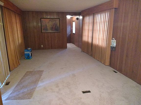 5th image of 1 Danbury Cir