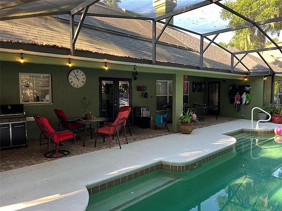 3rd image of 1232 Shorecrest Cir