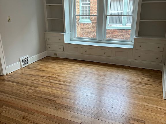 4th image of 1330 Phelps Ave APT 4