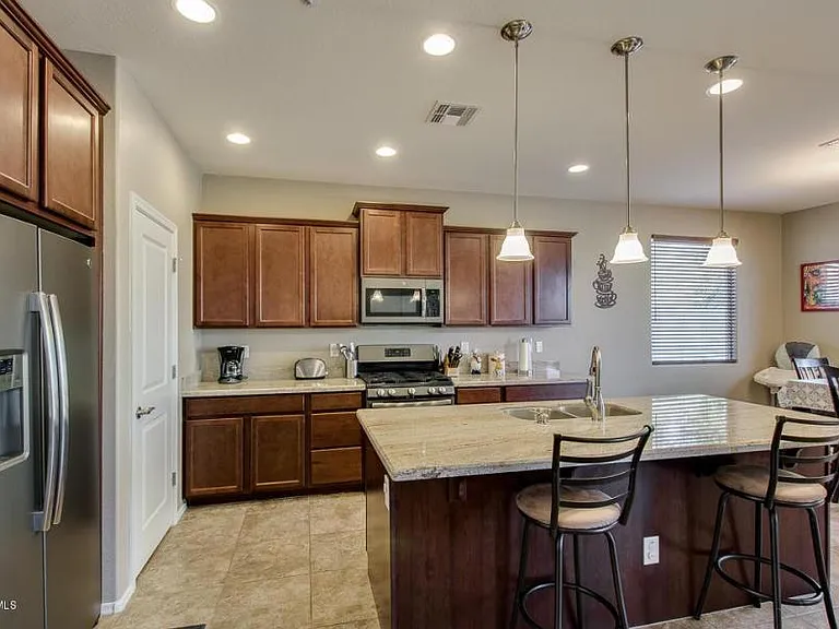 13225 N 91st Dr — Photo 3