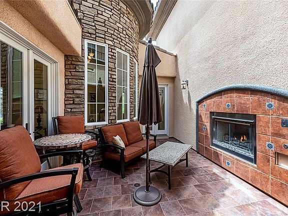 4th image of 866 Loma Bonita Pl