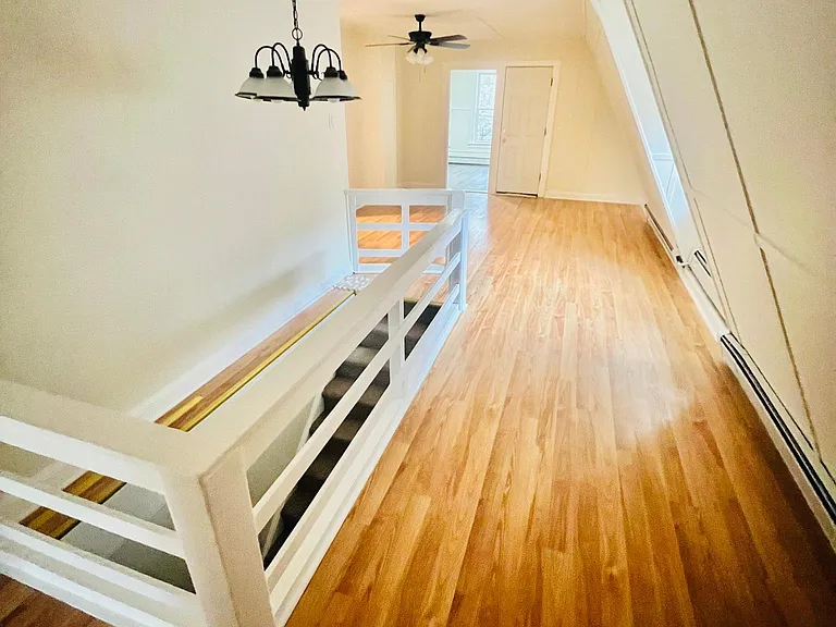153 Montgomery St #3 — Photo 2