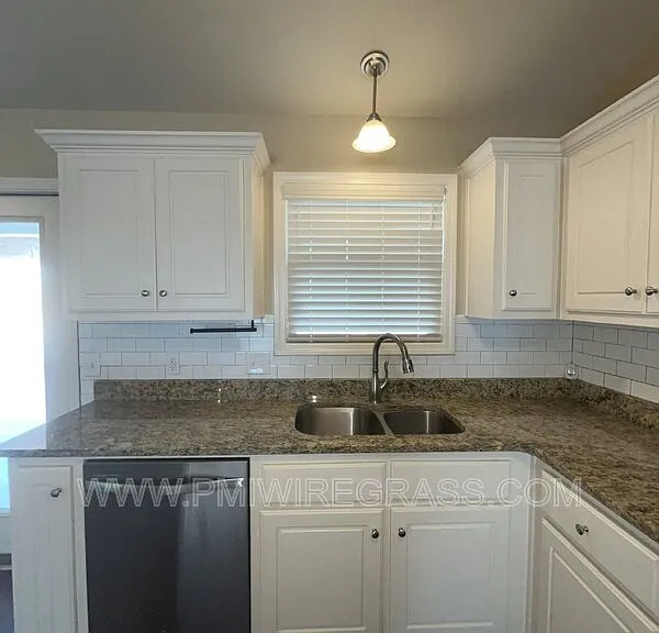 229 Lace Dr — Photo 4