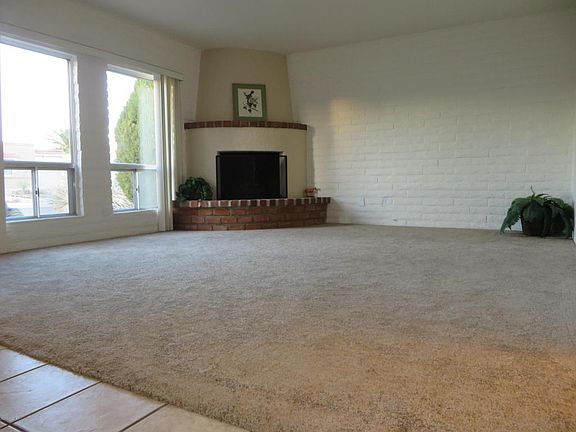 2nd image of 1661 S San Luis