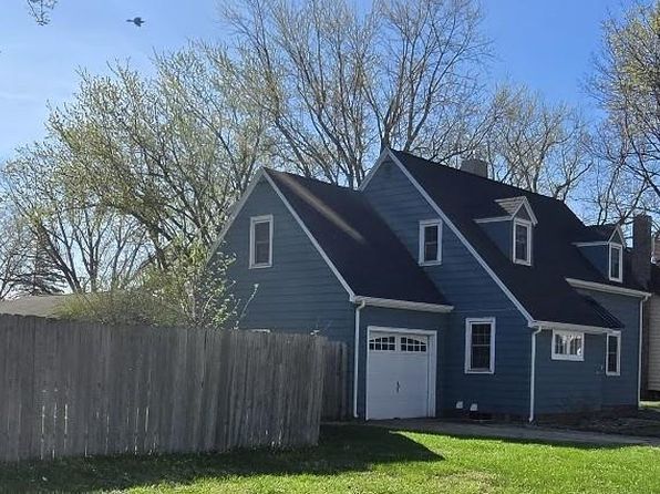 1425 3rd Ave, Windom, MN 56101