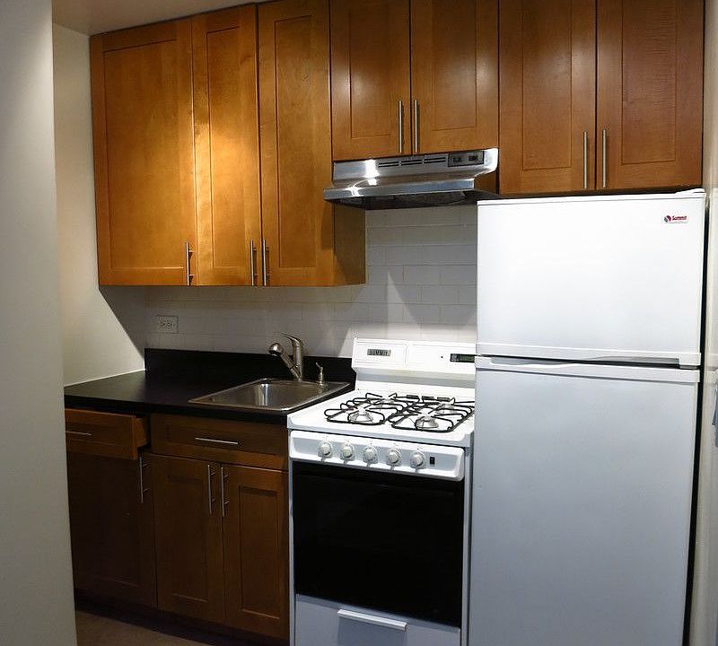 1st image of 512 E 79th St APT 3F