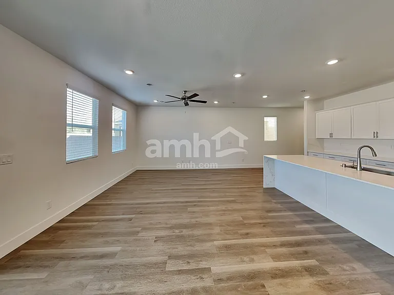 10064 W Oleta Ave — Photo 6