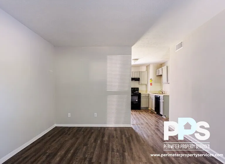1126 Maple St #5 — Photo 12