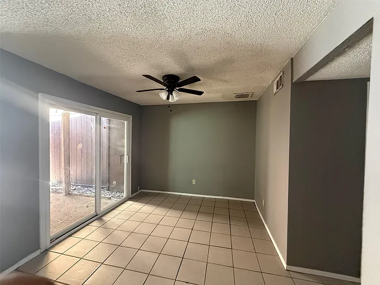 8498 Dairy View Ln — Photo 7
