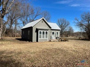 311 W A St, Deepwater, MO 64740