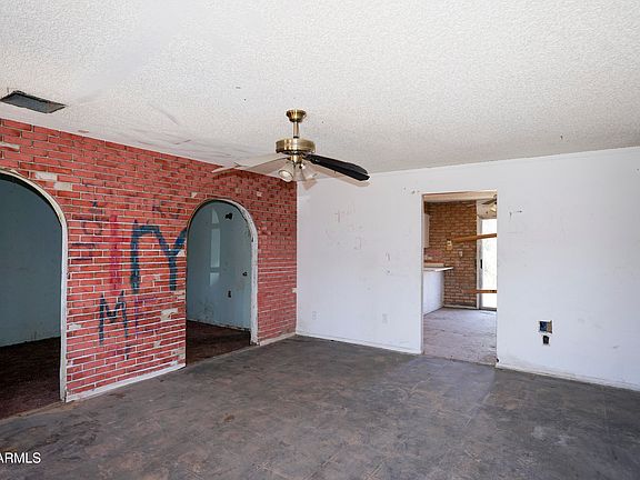 4th image of 4838 W CORONADO Road