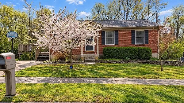 1st image of 621 Barefoot Dr