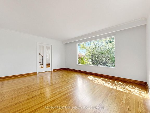 5th image of 35 Rochelle Cres