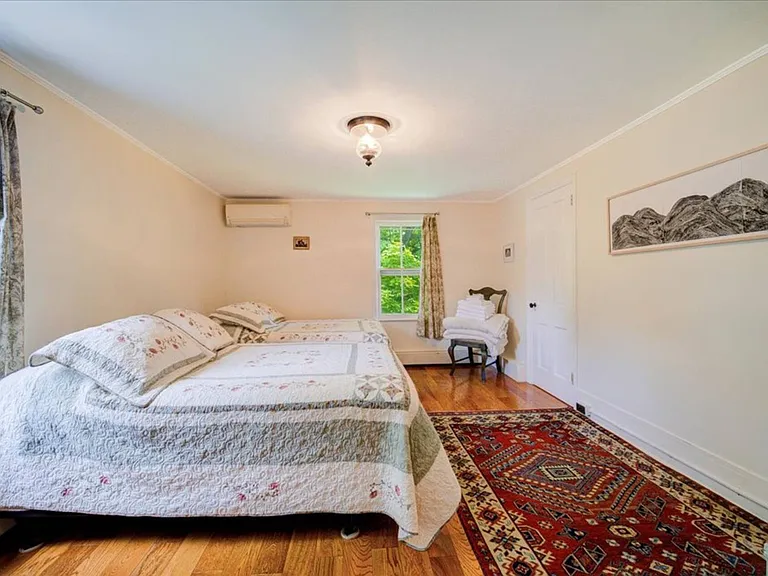 123 Bedell Ave — Photo 10