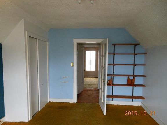 5th image of 1014 Capitol Ave