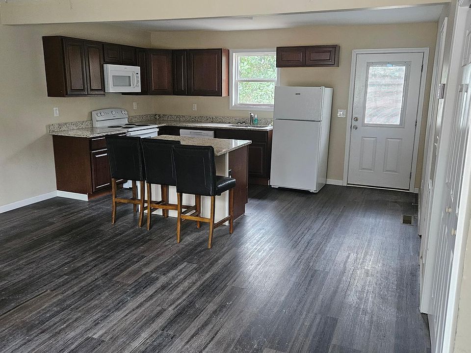 2nd image of 507 Northside Pl