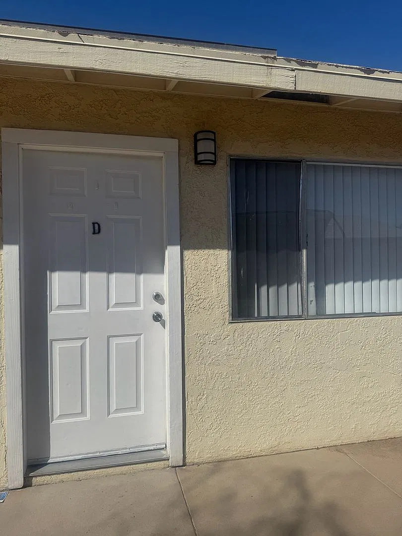 455 W Orange Ave — Photo 1