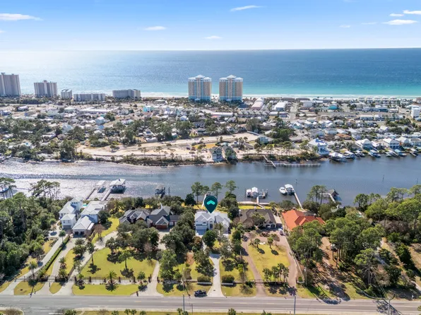 8127 N Lagoon Dr, Panama City Beach, FL 32408