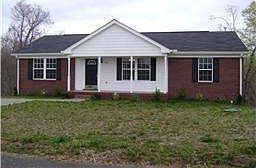 2nd image of 504 Eisenhower Dr