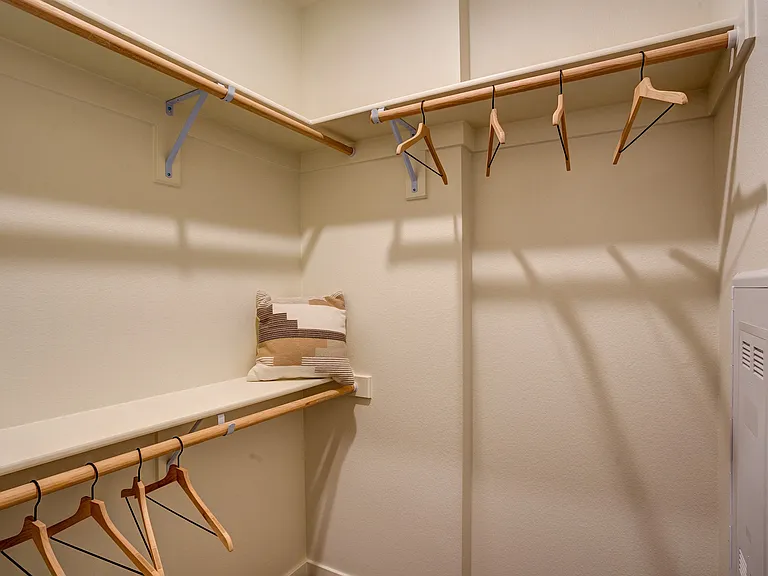 Commons at Sylvan Canyon Apartments — Photo 38