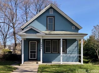 1906 1st Ave S, Escanaba, MI 49829