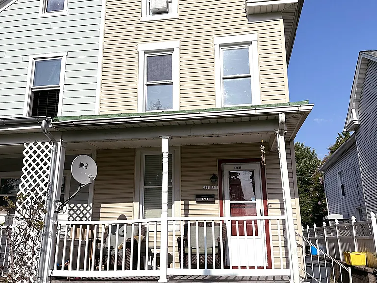 3531 Falls Rd #1 — Photo 1