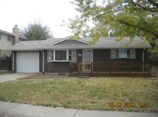 898 S Johnson Ct, Lakewood, CO 80226
