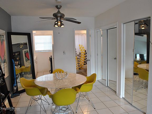 3rd image of 1611 West Ave APT 15