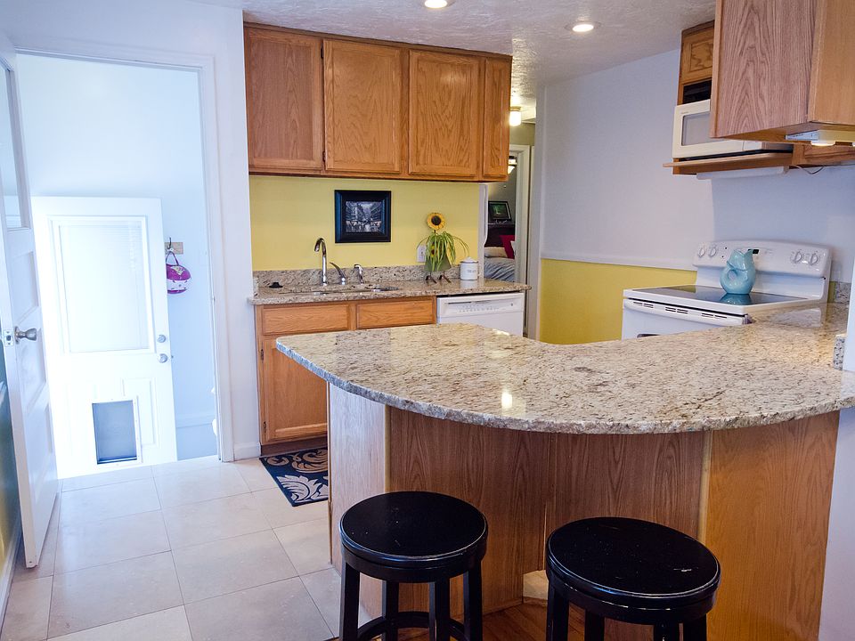 1st image of 2654 Glenmare St