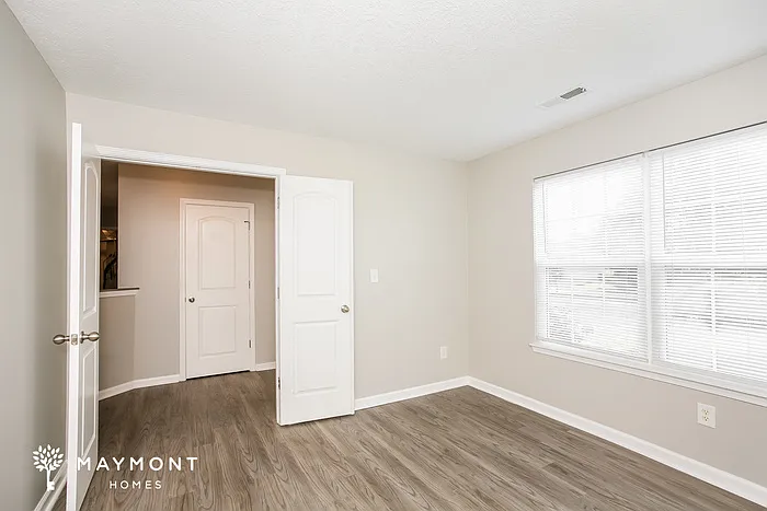 224 Rolling Ridge Dr — Photo 9
