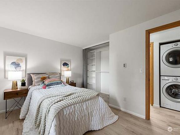 2nd image of 14200 NE 171st St #B
