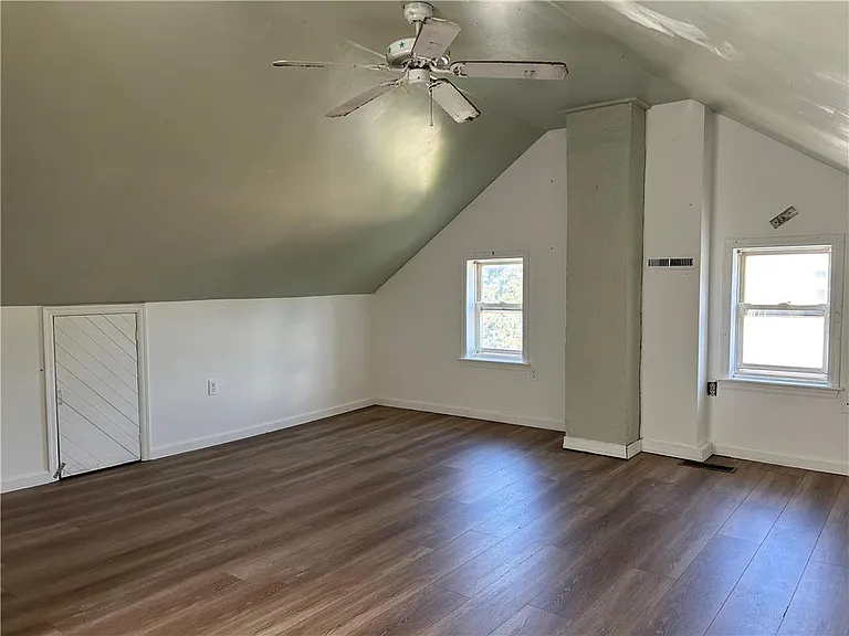 138 S 3rd St — Photo 17