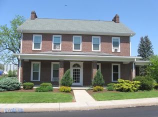 513 E Derry Rd APT 5, Hershey, PA 17033